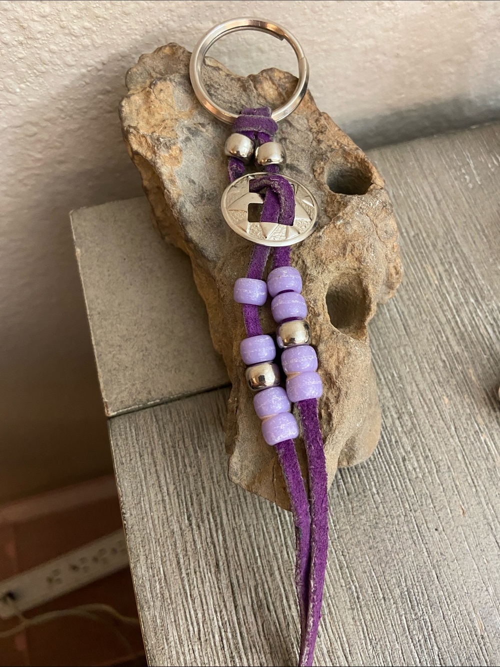 10/$10❤️❤️❤️Southwest Style Concho Suede Key Chain